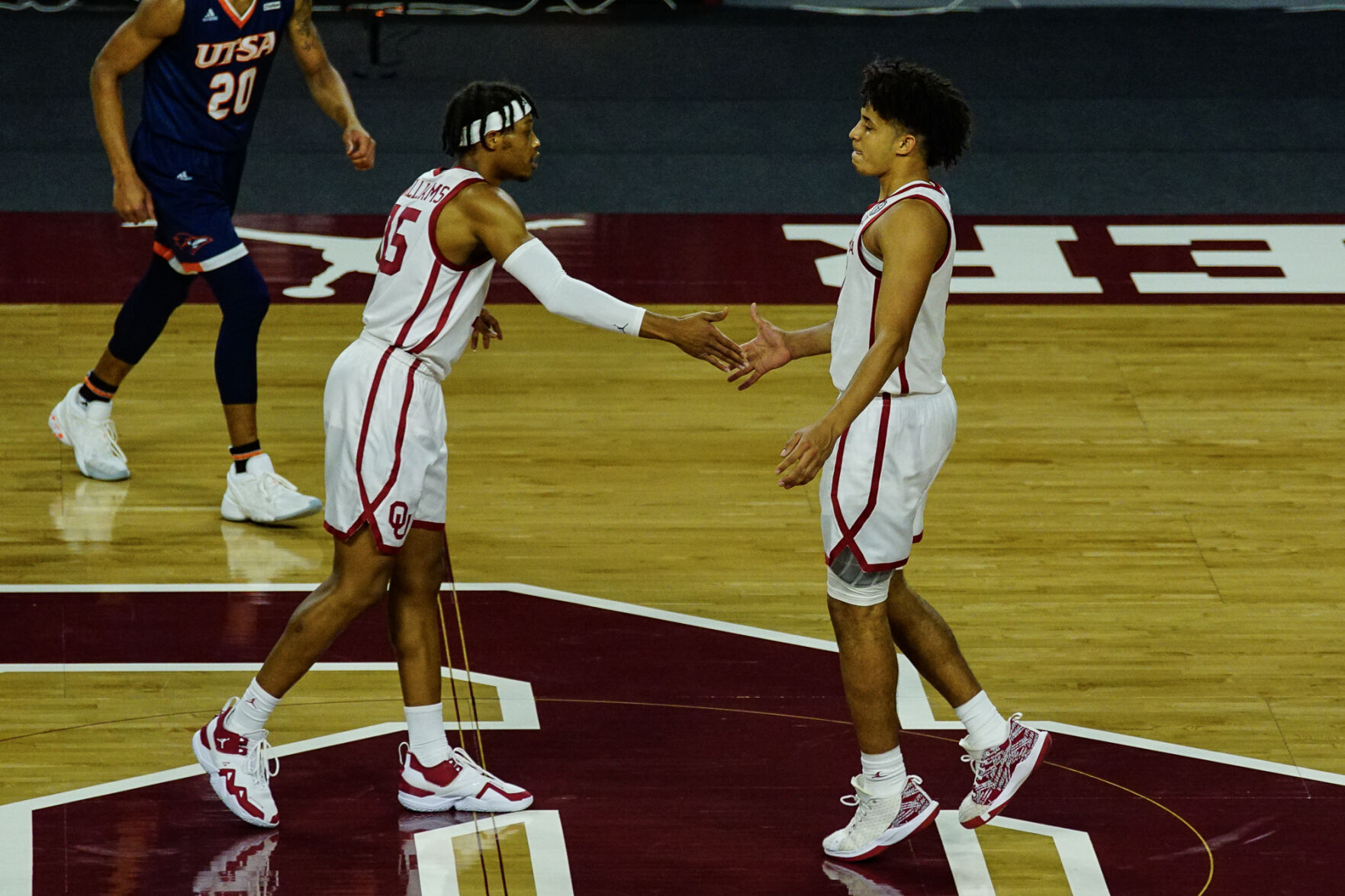Alondes Williams and Jalen Hill
